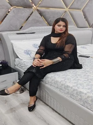 Call Girl in Tiswadi
